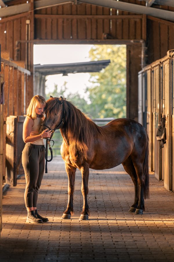 Portrait-Shooting mit Pferd – Bild 7